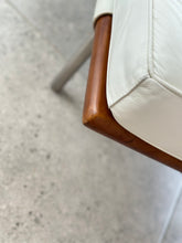 Load image into Gallery viewer, Barcelona Style Daybed
