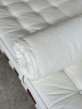 Load image into Gallery viewer, Barcelona Style Daybed