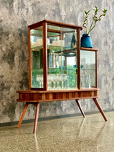 Load image into Gallery viewer, Retro display/drinks cabinet