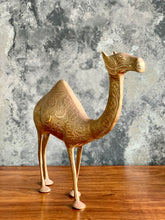 Load image into Gallery viewer, Brass Camel