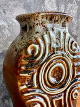 Load image into Gallery viewer, Mid-Century Pottery Vase
