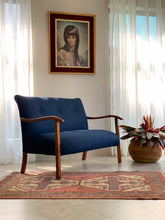 Load image into Gallery viewer, Small Vintage Couch