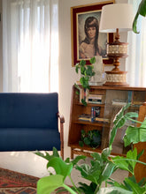 Load image into Gallery viewer, Small Vintage Couch
