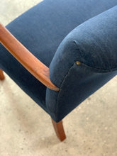 Load image into Gallery viewer, Small Vintage Couch
