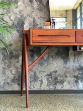 Load image into Gallery viewer, Mid-Century Dressing Table