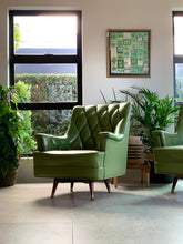 Load image into Gallery viewer, Vintage Swivel Chair