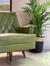 Load image into Gallery viewer, Vintage Swivel Chair