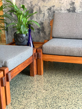 Load image into Gallery viewer, Modular Lounge Suite