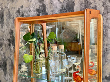 Load image into Gallery viewer, Retro Display Cabinet
