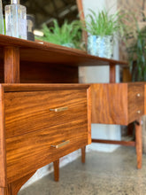 Load image into Gallery viewer, Mid-Century Dressing Table