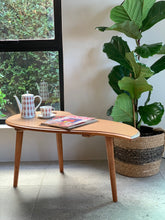 Load image into Gallery viewer, Retro Coffee Table