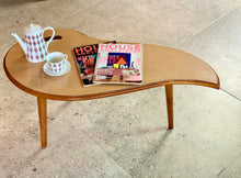 Load image into Gallery viewer, Retro Coffee Table