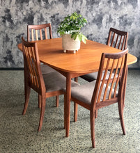 Load image into Gallery viewer, 5-piece G-Plan dining set
