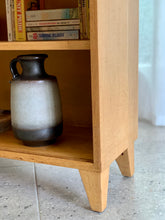 Load image into Gallery viewer, Oak Bookcase / Cabinet