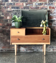 Load image into Gallery viewer, Mid-century dressing table