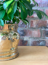 Load image into Gallery viewer, Vintage Brass Pots