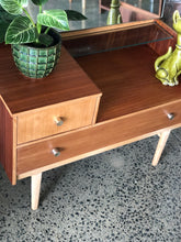 Load image into Gallery viewer, Mid-century dressing table