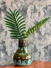 Load image into Gallery viewer, Retro Studio Pottery Vase
