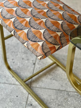 Load image into Gallery viewer, Retro Telephone Table
