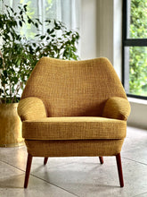 Load image into Gallery viewer, Pair of Superb Armchairs by Parker Knoll
