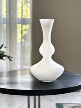 Load image into Gallery viewer, Contemporary Glass Vase - White
