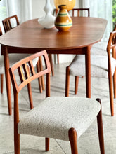 Load image into Gallery viewer, Danish Dining set | Oval Extendable Table &amp; 6 Chairs
