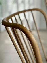 Load image into Gallery viewer, Spindle Back Occasional Arm Chair
