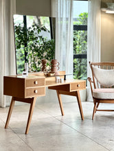 Load image into Gallery viewer, Retro Oak Dressing Table
