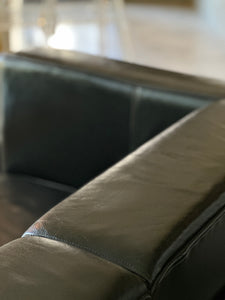Classic Le Corbusier LC2 / LC3 “Le Cube” 3-Seater Couch - Reproduction