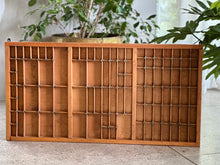 Load image into Gallery viewer, Vintage Printers Tray
