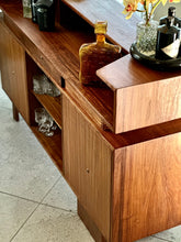 Load image into Gallery viewer, &quot;Kallebach&quot; Kiaat Bar | Counter
