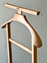 Load image into Gallery viewer, MCM Dumb Valet
