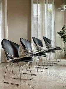 Bertoia Diamond Chair