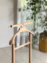 Load image into Gallery viewer, MCM Dumb Valet
