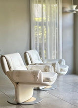 Load image into Gallery viewer, Post-Modern Leather Swivel Chair | Credited to Artifort
