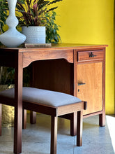 Load image into Gallery viewer, Compact Vintage Desk
