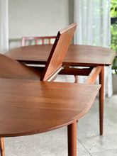 Load image into Gallery viewer, Danish Dining set | Oval Extendable Table &amp; 6 Chairs

