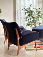 Load image into Gallery viewer, Pair of Rare “Artifort” Occasional Chairs
