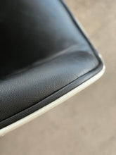 Load image into Gallery viewer, Retro-look Swivel Chairs
