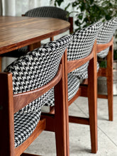 Load image into Gallery viewer, Exquisite Kallenbach Extendable Table &amp; Eight Dining Chairs

