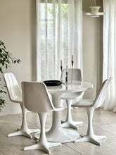 Load image into Gallery viewer, Tulip Style Dining set | Made by Sea Craft

