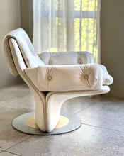 Load image into Gallery viewer, Post-Modern Leather Swivel Chair | Credited to Artifort
