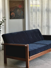 Load image into Gallery viewer, Retro Lubis Three-Seater Couch in Midnight Navy

