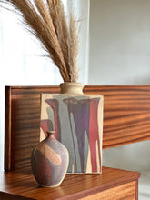 Load image into Gallery viewer, Retro Pottery Vase
