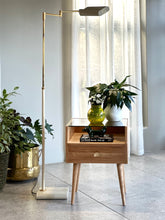 Load image into Gallery viewer, Vintage Hollywood Regency Style Lamp - Italy
