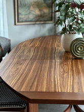 Load image into Gallery viewer, Exquisite Kallenbach Extendable Table &amp; Eight Dining Chairs

