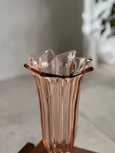 Load image into Gallery viewer, Stylish Dusty Pink Art Deco Style Glass Vase
