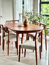 Load image into Gallery viewer, Danish Dining set | Oval Extendable Table &amp; 6 Chairs
