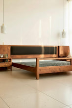 Load image into Gallery viewer, Artecasa King Size Bed Set
