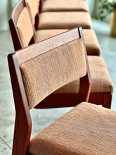 Load image into Gallery viewer, DS Vorster Round Extendable Table &amp; Six Matching Chairs
